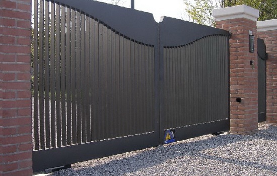 Купить новые ворота Абакан откатные в Добрянке по цене от 83856 руб
