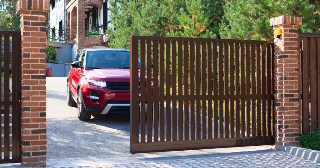 Купить ворота на участок Добрянка, цена от 2778 руб.