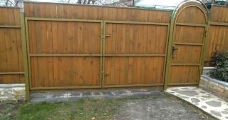 Купить распашные ворота деревянные Добрянка, цена от 2778 руб.
